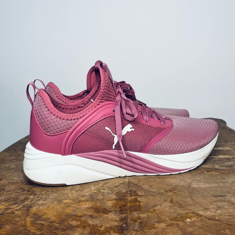PUMA - Soft Foam Shoes Size 8.5